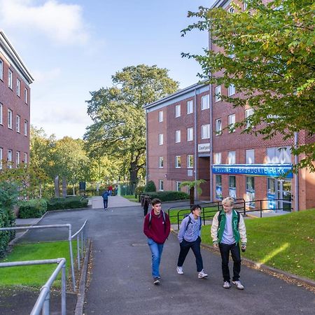 Апартаменти Broadgate Park Beeston Ноттінгем Екстер'єр фото